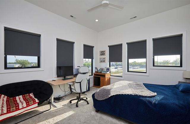 814 SW Prairie Trail Parkway, Ankeny, IA 50023