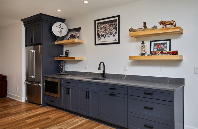 814 SW Prairie Trail Parkway, Ankeny, IA 50023