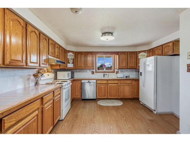 201 Namaqua Rd, Loveland, CO 80537