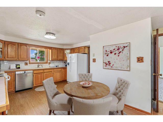 201 Namaqua Rd, Loveland, CO 80537
