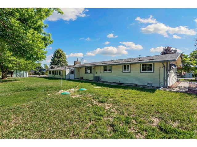 201 Namaqua Rd, Loveland, CO 80537