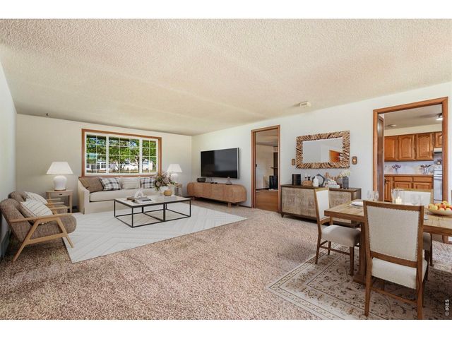 201 Namaqua Rd, Loveland, CO 80537