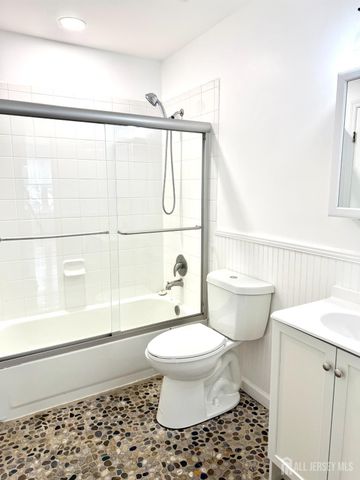 202 Pennsylvania Way, North Brunswick, NJ 08902