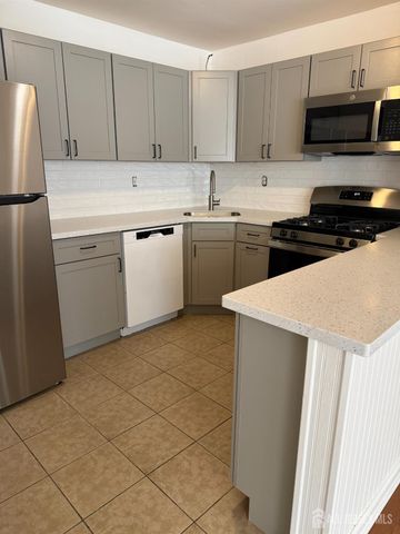 202 Pennsylvania Way, North Brunswick, NJ 08902