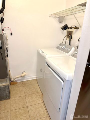 202 Pennsylvania Way, North Brunswick, NJ 08902