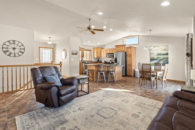 3737 Harrison Street S, Fargo, ND 58104