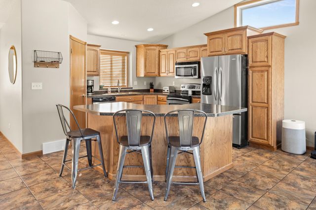 3737 Harrison Street S, Fargo, ND 58104