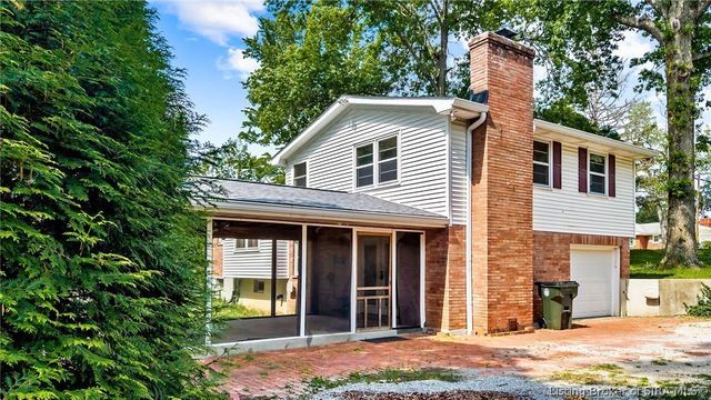 1228 Westwood Lane, New Albany, IN 47150