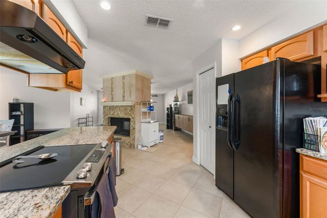 6341 EDGE O GROVE CIRCLE, Orlando, FL 32819