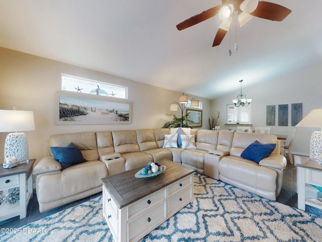 1305 Wayne Avenue, New Smyrna Beach, FL 32168