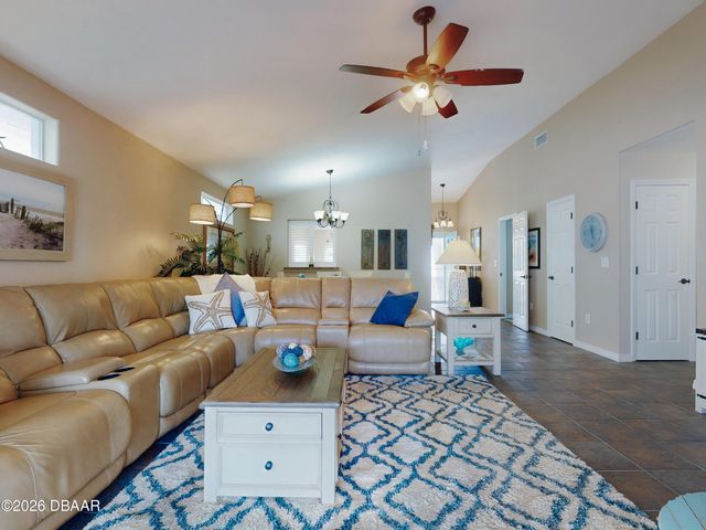 1305 Wayne Avenue, New Smyrna Beach, FL 32168