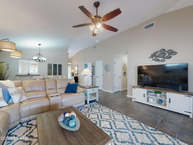 1305 Wayne Avenue, New Smyrna Beach, FL 32168