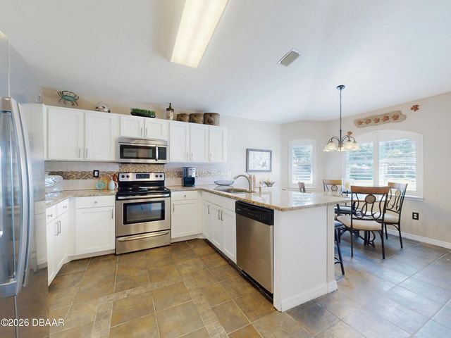 1305 Wayne Avenue, New Smyrna Beach, FL 32168