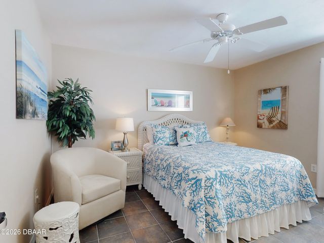 1305 Wayne Avenue, New Smyrna Beach, FL 32168