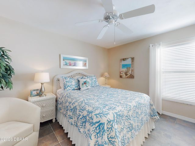 1305 Wayne Avenue, New Smyrna Beach, FL 32168