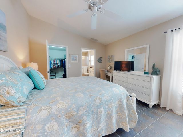 1305 Wayne Avenue, New Smyrna Beach, FL 32168