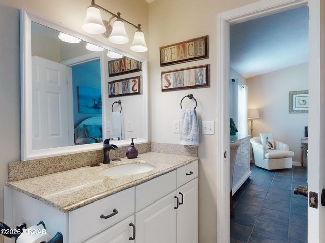 1305 Wayne Avenue, New Smyrna Beach, FL 32168