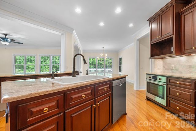 4 Royal Vista Way, Granite Falls, NC 28630