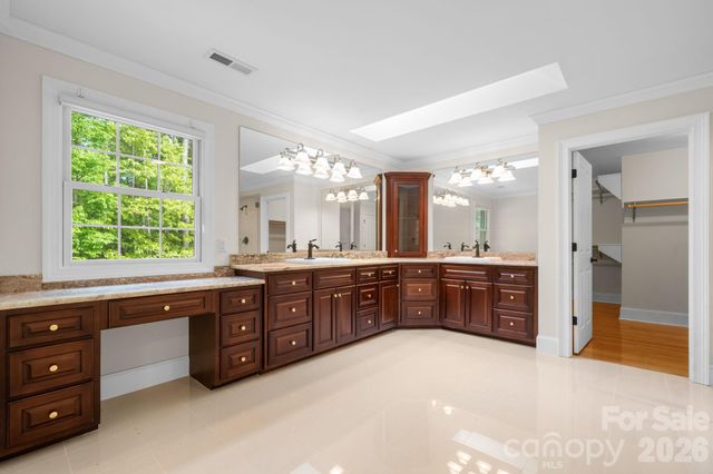 4 Royal Vista Way, Granite Falls, NC 28630