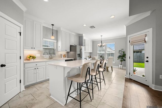 527 Warbler Crossing Ave, Baton Rouge, LA 70810