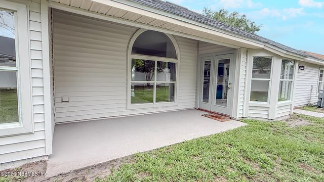 9832 OXFORD STATION Drive, Jacksonville, FL 32221