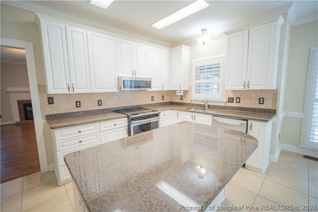 6846 Surrey Road, Fayetteville, NC 28306