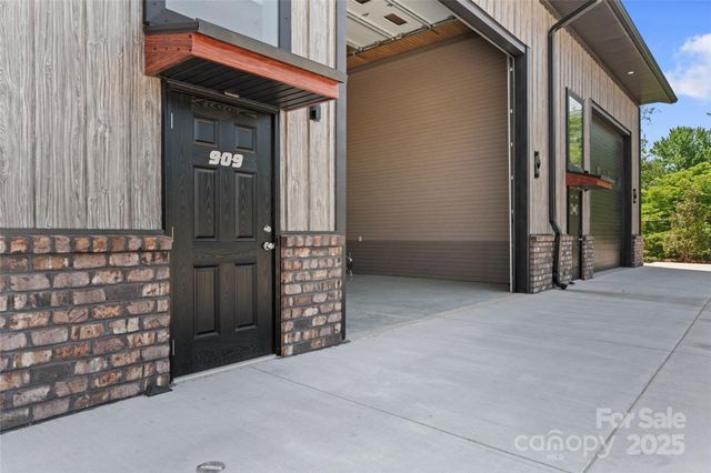 144 McCrary Road 807, Mooresville, NC 28117