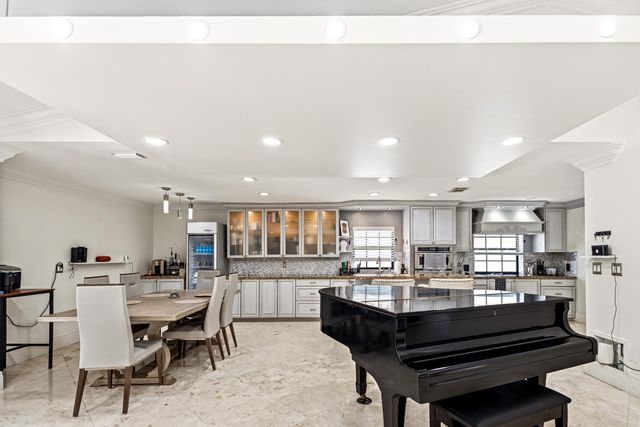 5223 Deerhurst Crescent Circle, Boca Raton, FL 33486