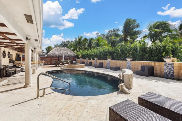 5223 Deerhurst Crescent Circle, Boca Raton, FL 33486