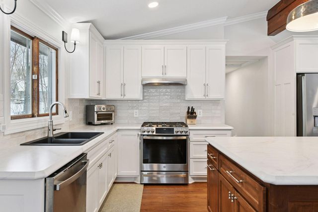 4980 Suburban Drive, Excelsior, MN 55331