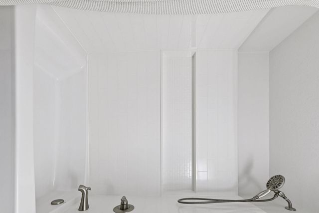 4980 Suburban Drive, Excelsior, MN 55331