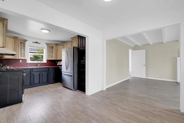 24920 Soto Rd, Hayward, CA 94544