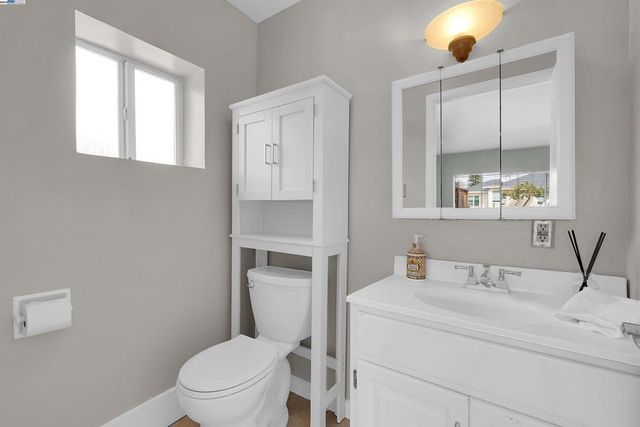 24920 Soto Rd, Hayward, CA 94544