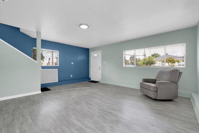 24920 Soto Rd, Hayward, CA 94544