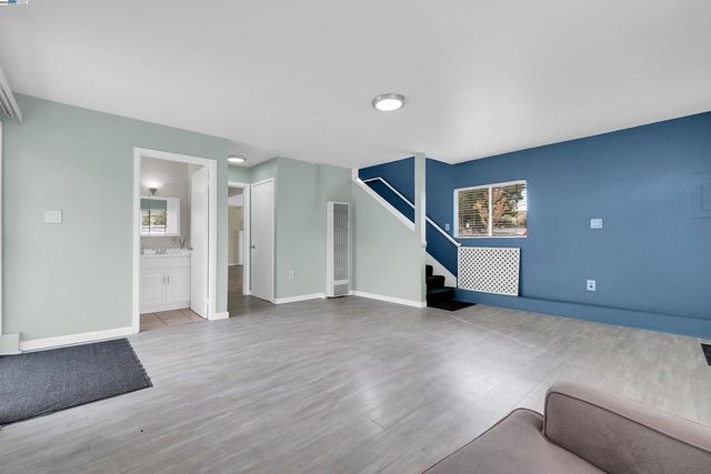 24920 Soto Rd, Hayward, CA 94544