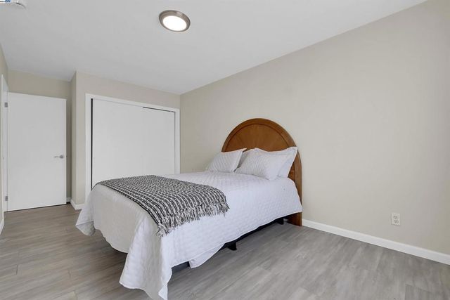 24920 Soto Rd, Hayward, CA 94544