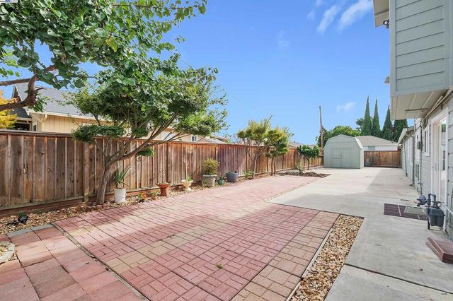 24920 Soto Rd, Hayward, CA 94544