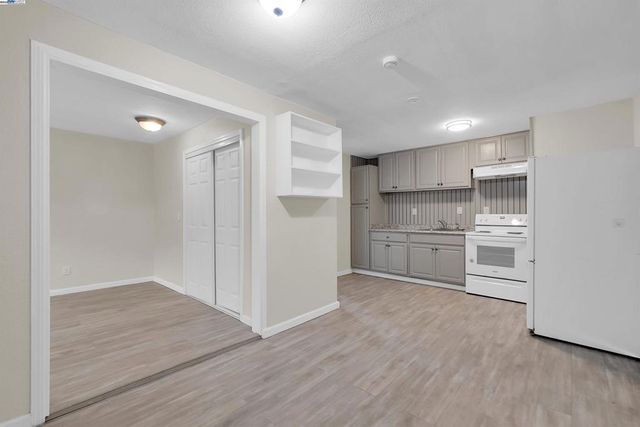 24920 Soto Rd, Hayward, CA 94544