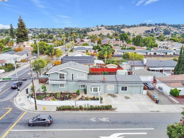 24920 Soto Rd, Hayward, CA 94544