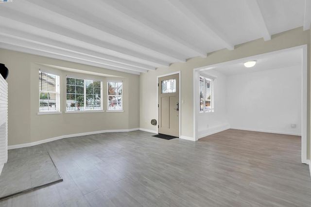 24920 Soto Rd, Hayward, CA 94544