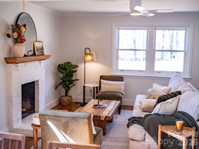 55 Cisco Road, Asheville, NC 28805