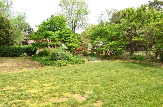 6110 Auburndale Drive, Greensboro, NC 27410