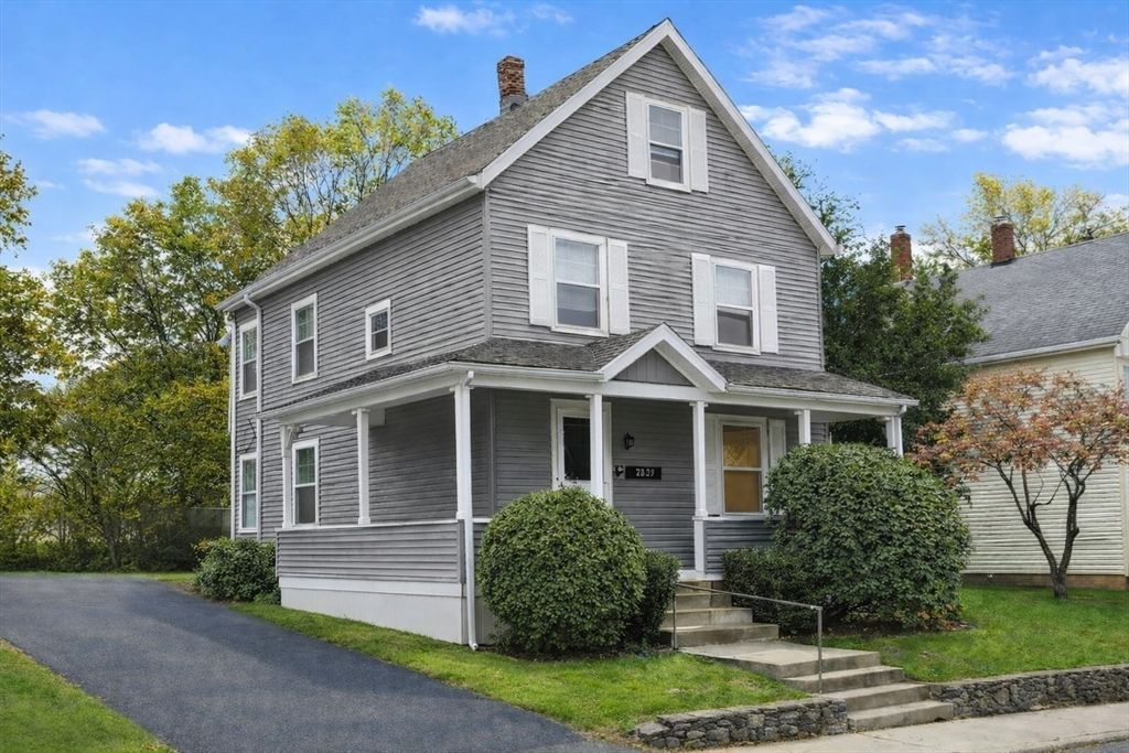 58 Bennett St 1, Wakefield, MA 01880