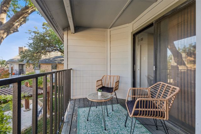 15151 Berry Trail 706, Dallas, TX 75248