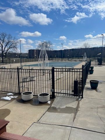 300 Park Avenue 437, Calumet City, IL 60409