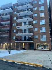 300 Park Avenue 437, Calumet City, IL 60409