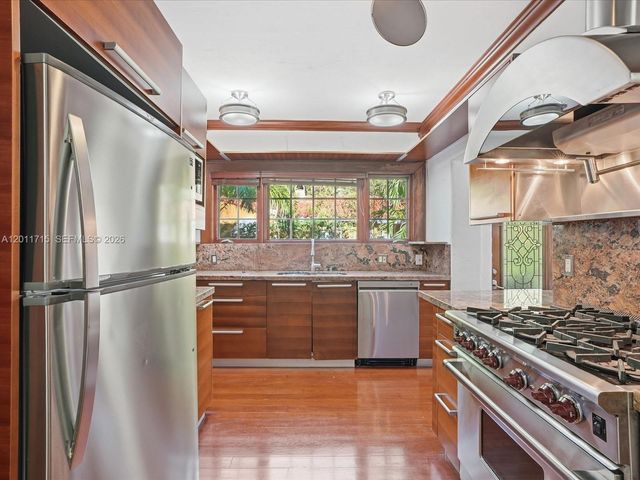 1137 Asturia Ave, Coral Gables, FL 33134