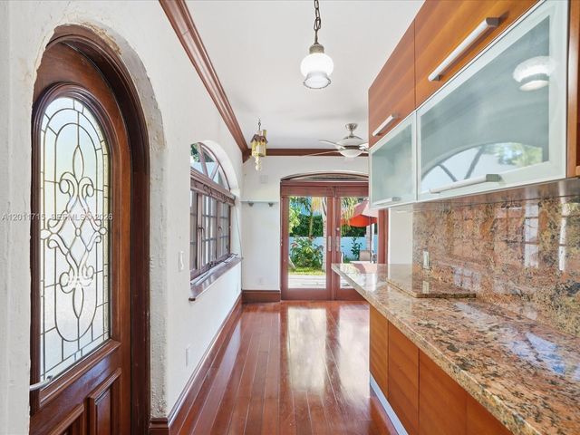 1137 Asturia Ave, Coral Gables, FL 33134