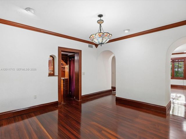 1137 Asturia Ave, Coral Gables, FL 33134