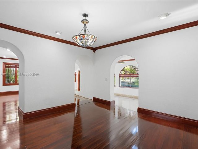 1137 Asturia Ave, Coral Gables, FL 33134